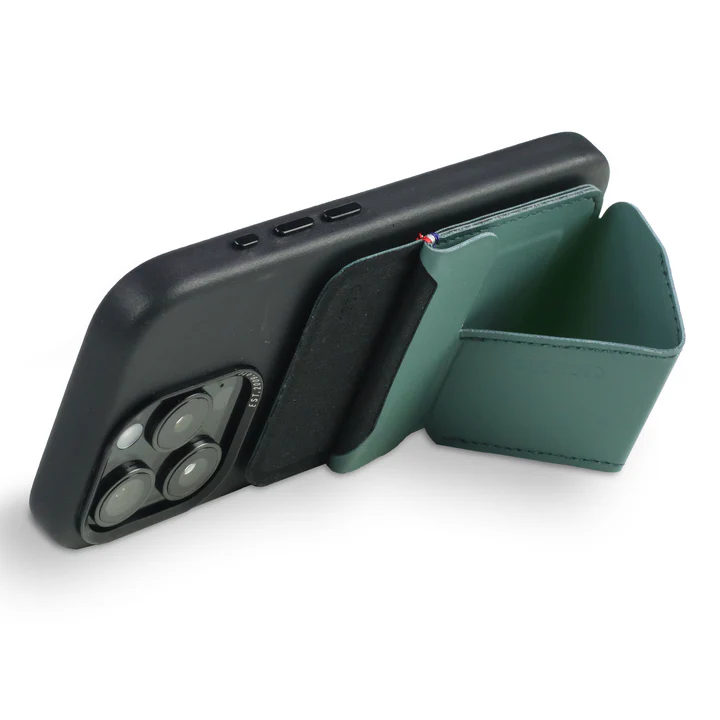 Decoded MagSafe Silikon Kortholder/Stand - Safe Leaf Green