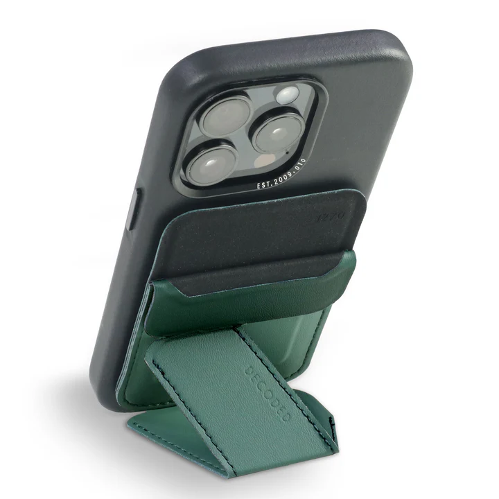 Decoded MagSafe Silikon Kortholder/Stand - Safe Leaf Green