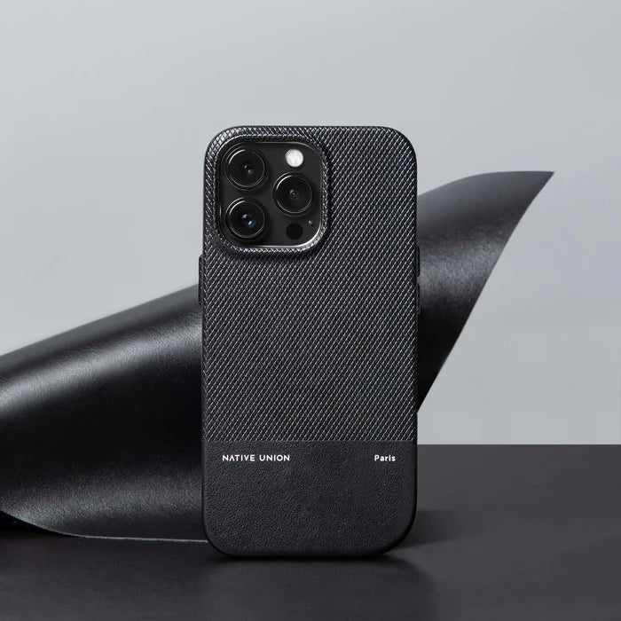 Native Union (RE)CLASSIC MagSafe Deksel til iPhone 15 Pro Max - Svart