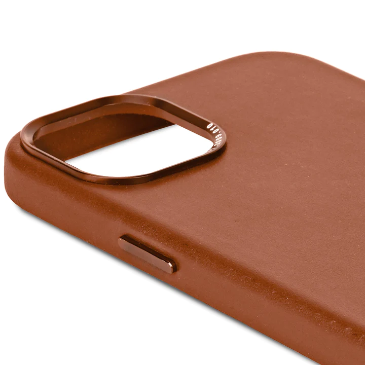 Decoded Backcover MagSafe Skinndeksel til iPhone 15 - Tan