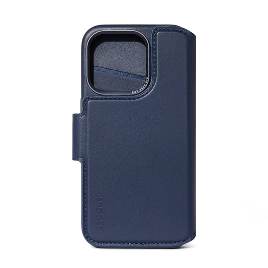Decoded Lommebokdeksel i skinn med MagSafe til iPhone 15 Pro - Navy