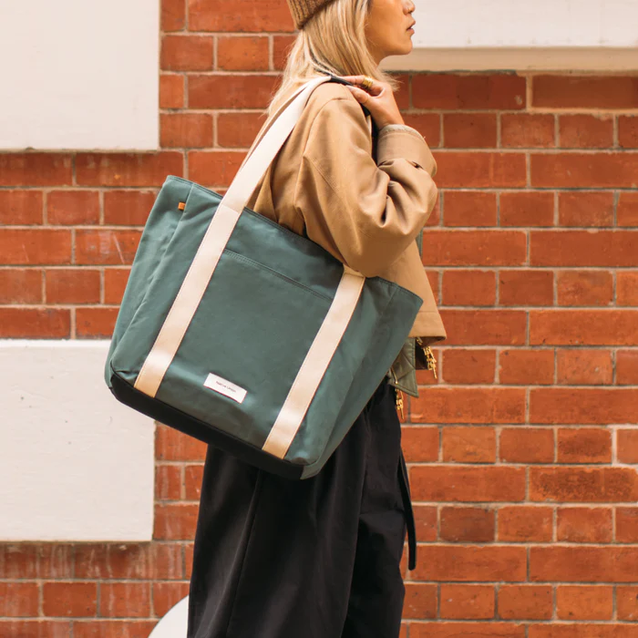 Native Union W.F.A Tote Bag Pro 16L - Slate Green