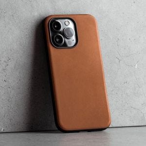 Nomad Modern Case MagSafe skinndeksel til iPhone 13 Pro Max - English Tan