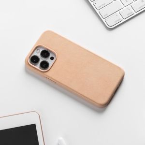 Nomad Modern Case MagSafe skinndeksel til iPhone 13 Pro Max - Natural